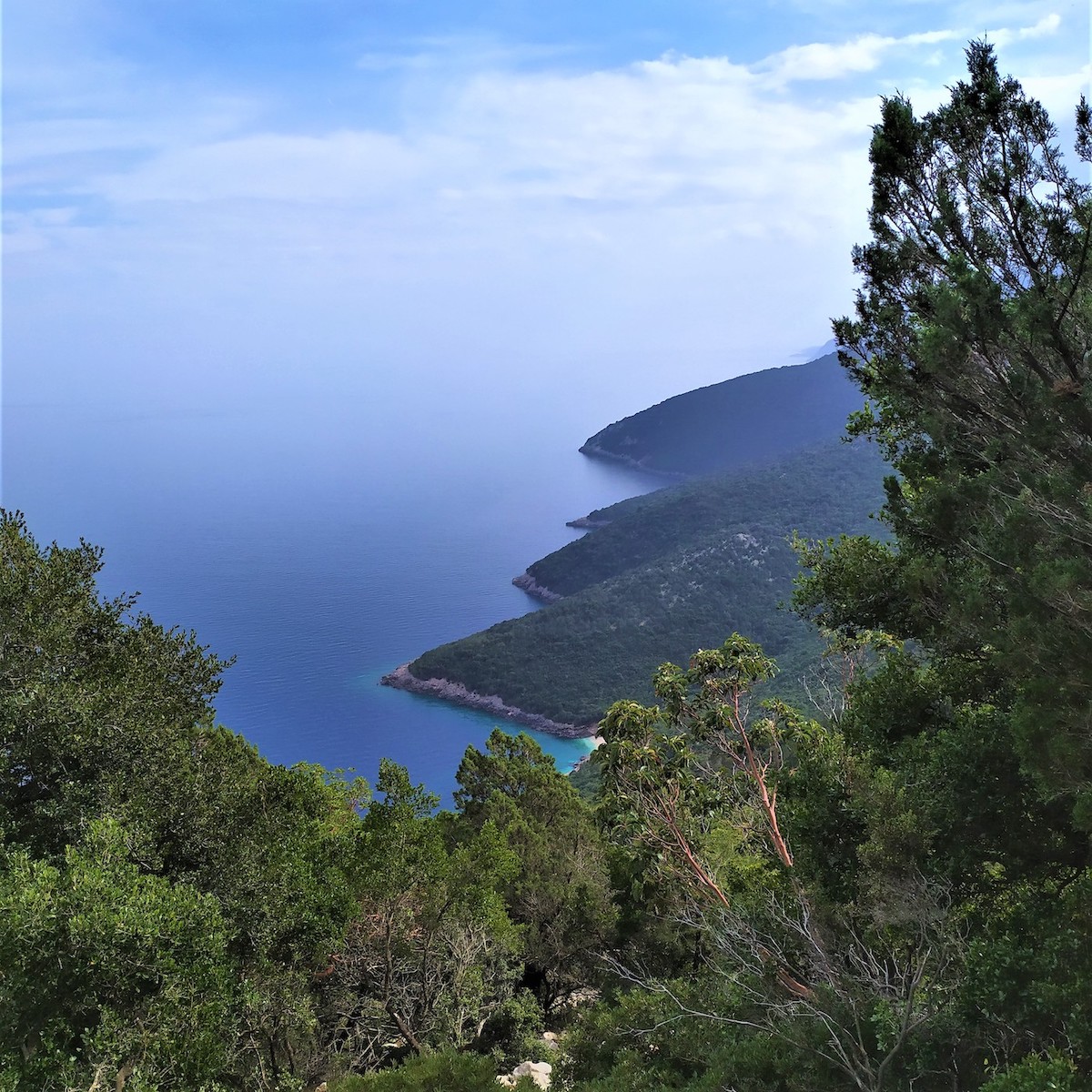images/trekking_sami_kefalonia/kefalonia_hiking/kefalonia_walking_trails/walking_tours_kefalonia/kefalonia_trekking/antisamos_koutsoupia/kefalonia_trekking_02.jpg